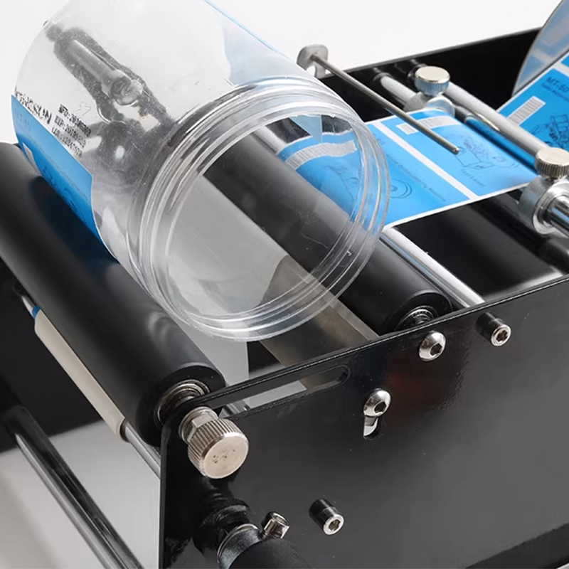 Label Maker Machine - Etichettatrice Manuale per Bottiglie e Barattoli